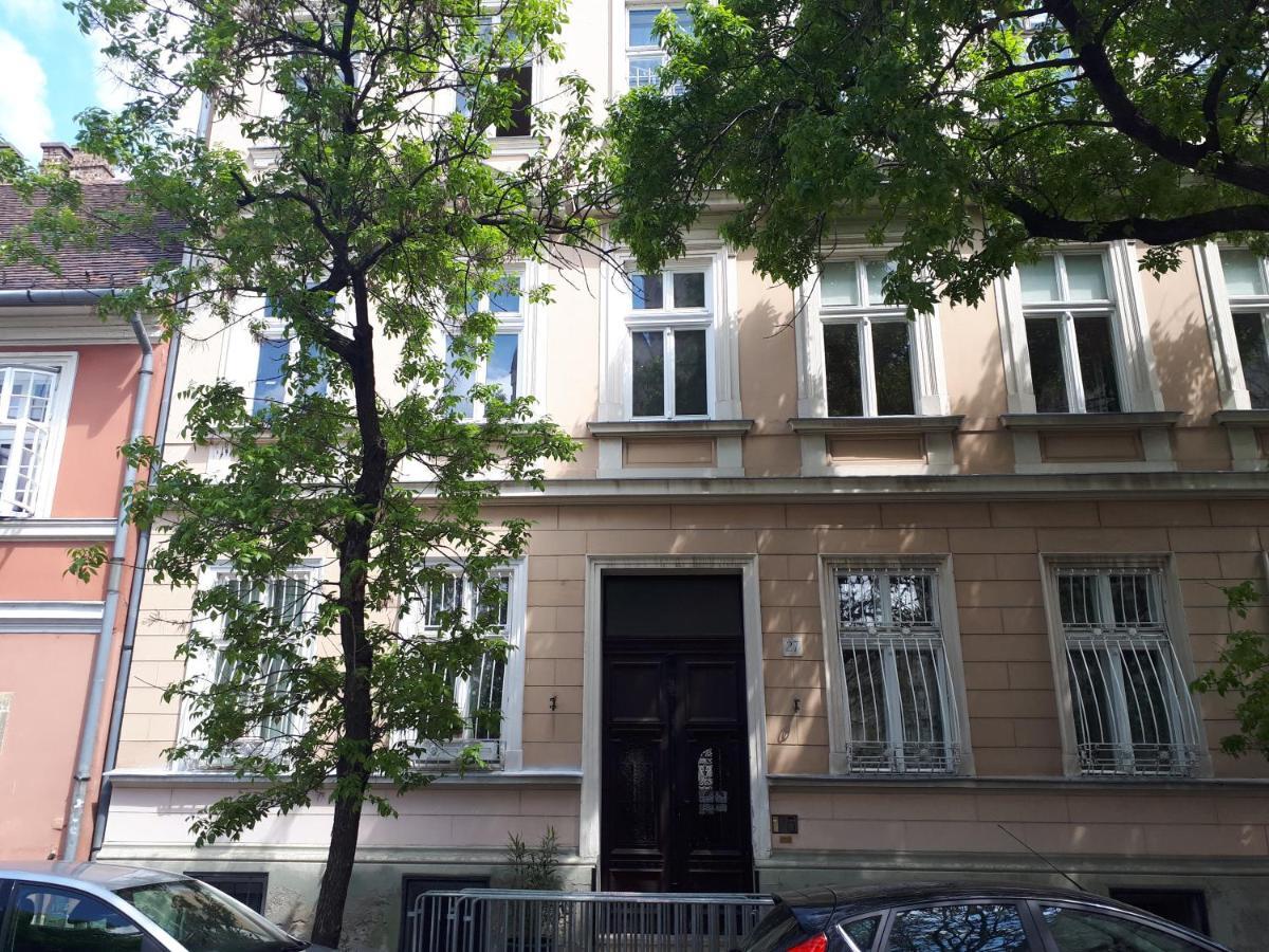Gizella Apartman Budapest Bagian luar foto